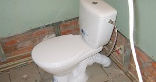 Установка приставного унитаза в Котельниках - монтаж и подключение, СантехДомКтн от 5224 рублей